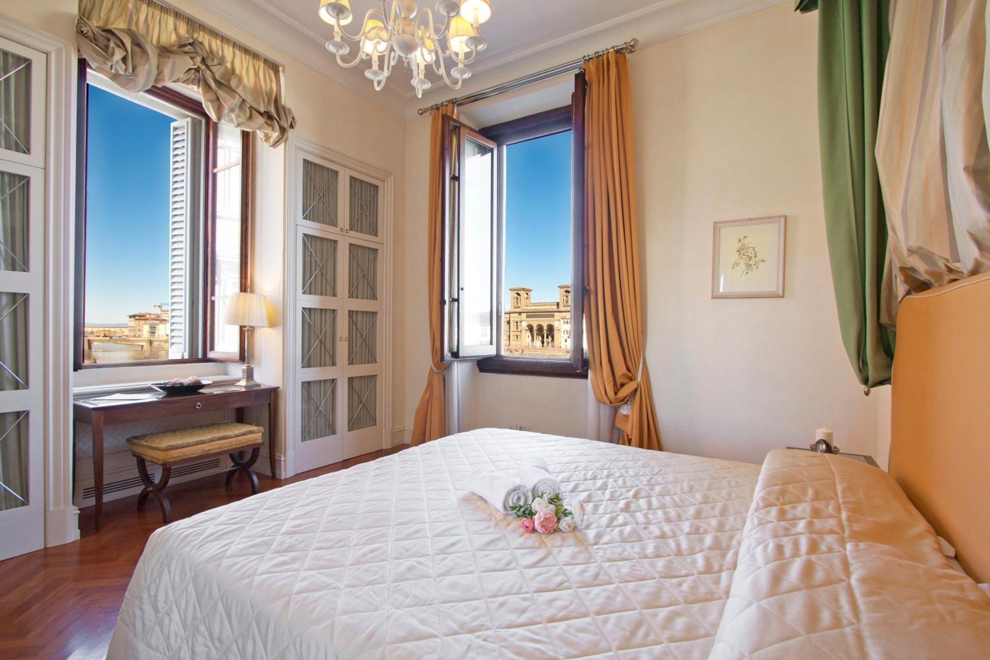 Serristori Palace Residence Florence Exterior photo
