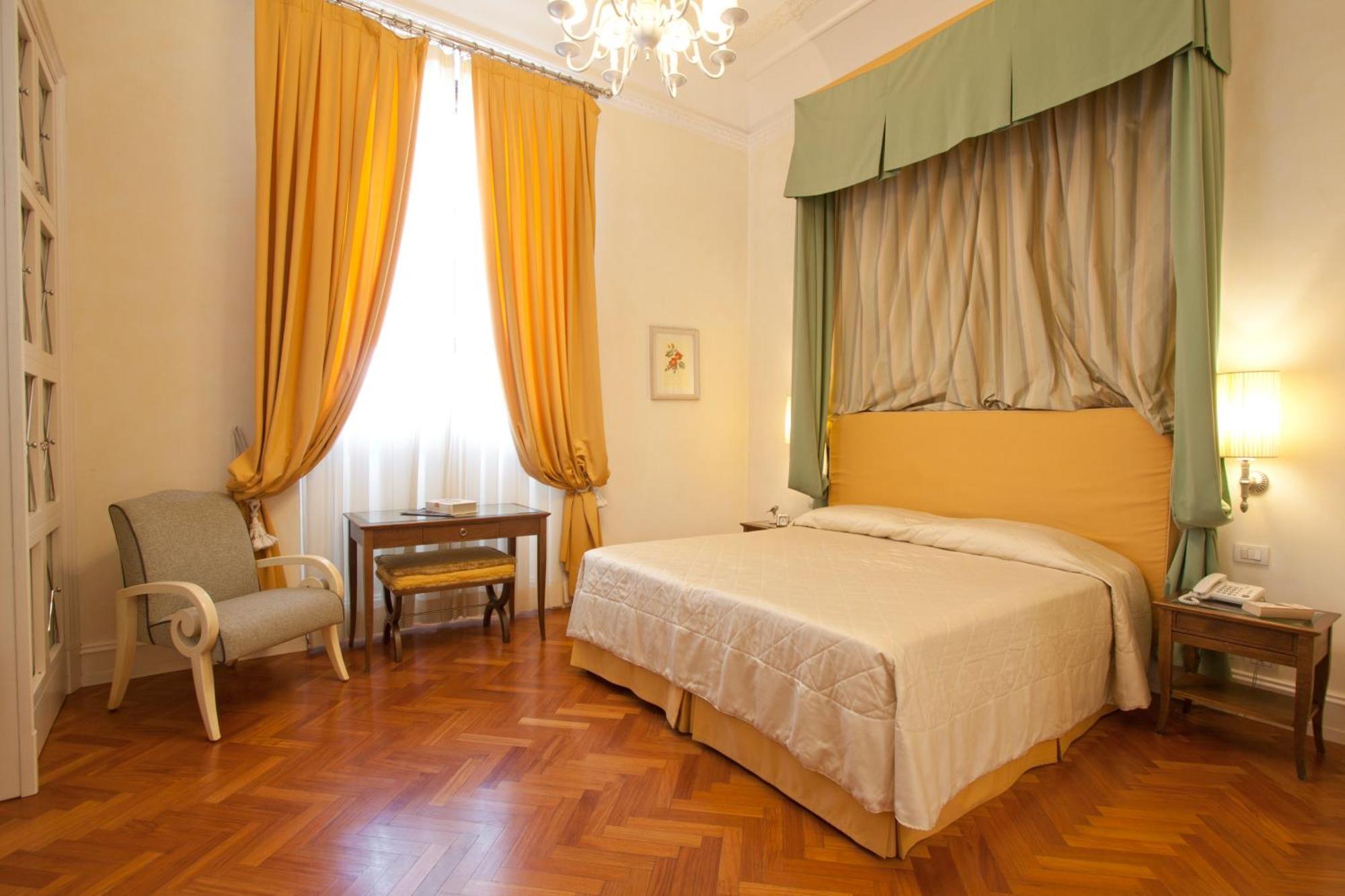 Serristori Palace Residence Florence Room photo